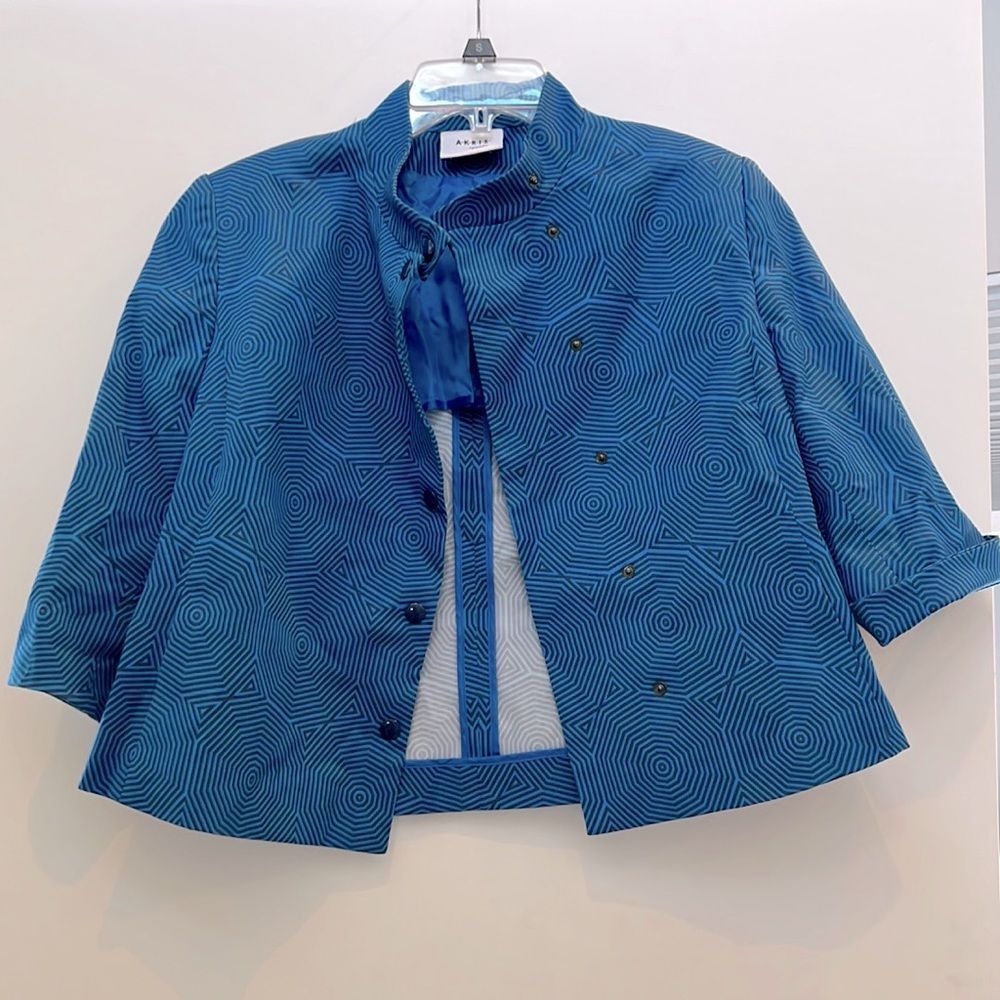 Like New Akris Punto 3/4 Sleeve Crop Jacket
